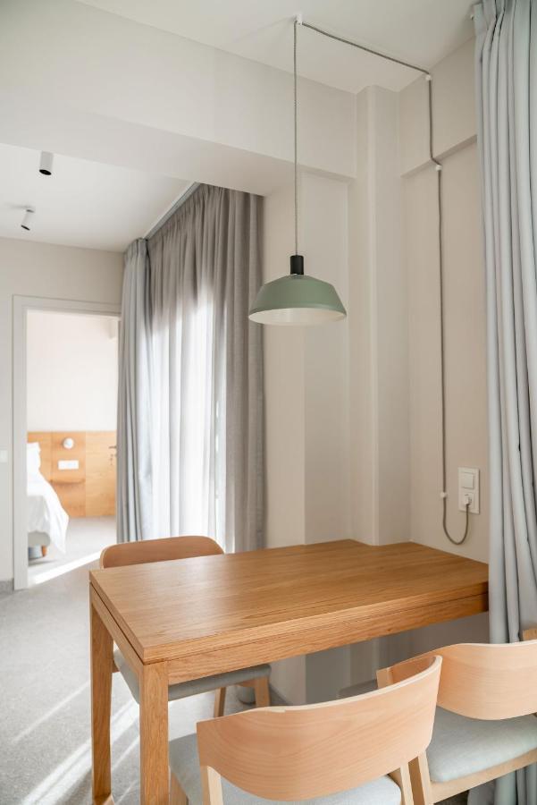 Townhouse Lefkada Aparthotel ภายนอก รูปภาพ