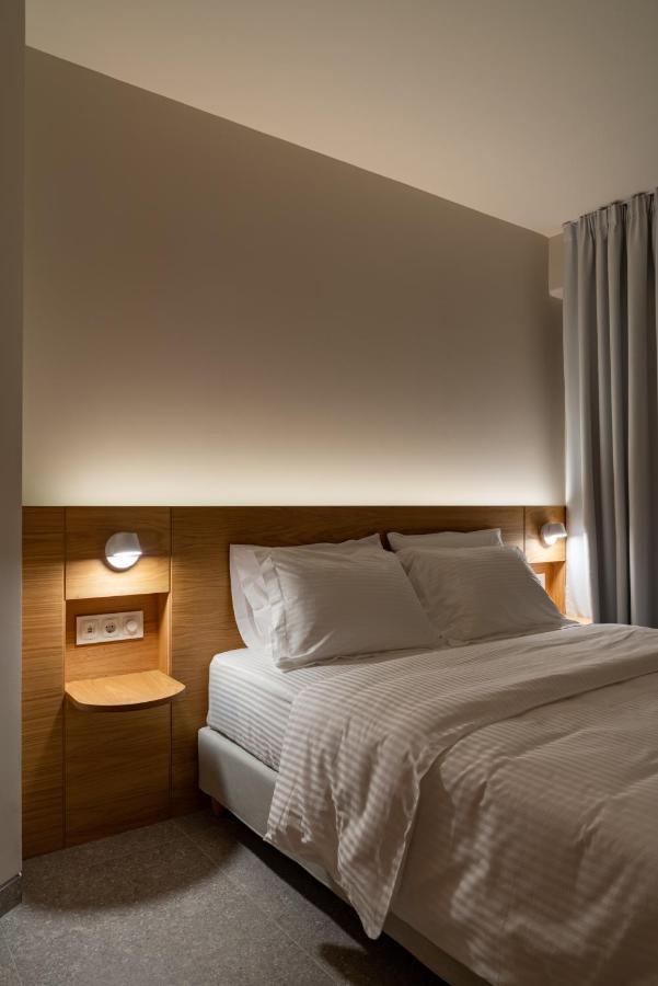 Townhouse Lefkada Aparthotel ภายนอก รูปภาพ